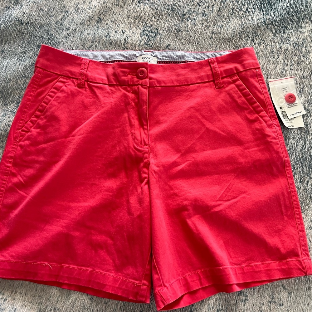 Crown and Ivy Women's pink Shorts